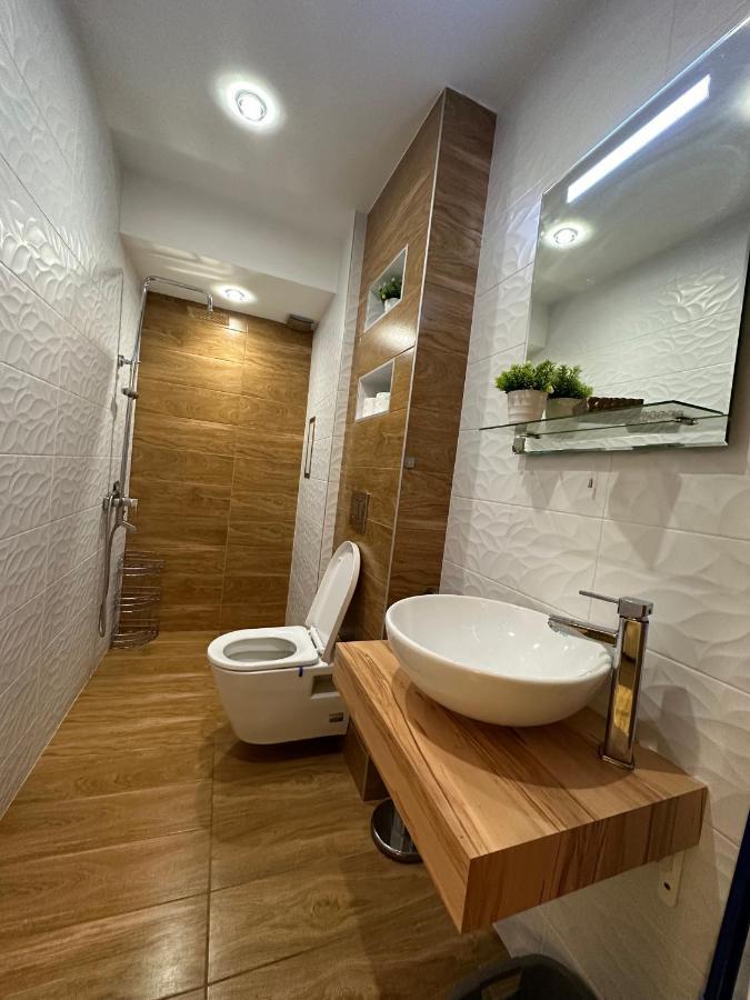 Uni Time Apartment By Lmg Sofia Exterior foto